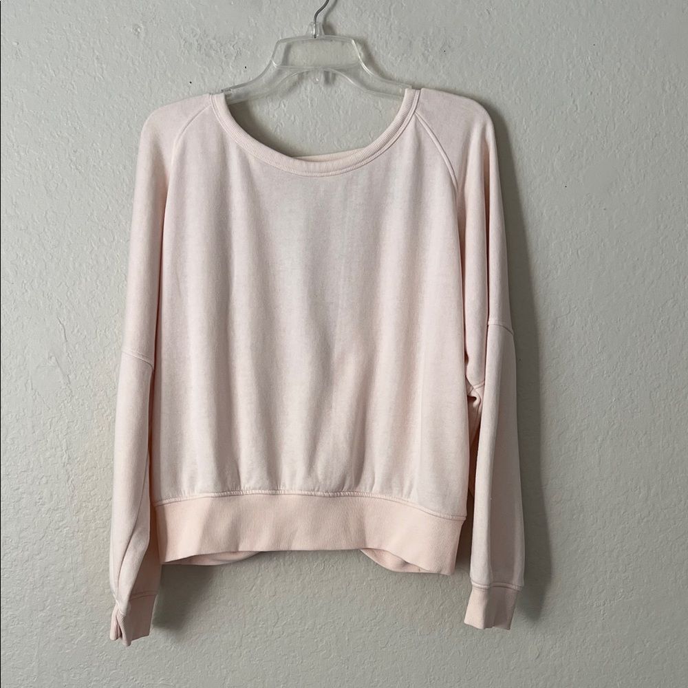 Like New! Ocean Drive Light Blush Twist Back Soft Sweater in Size L